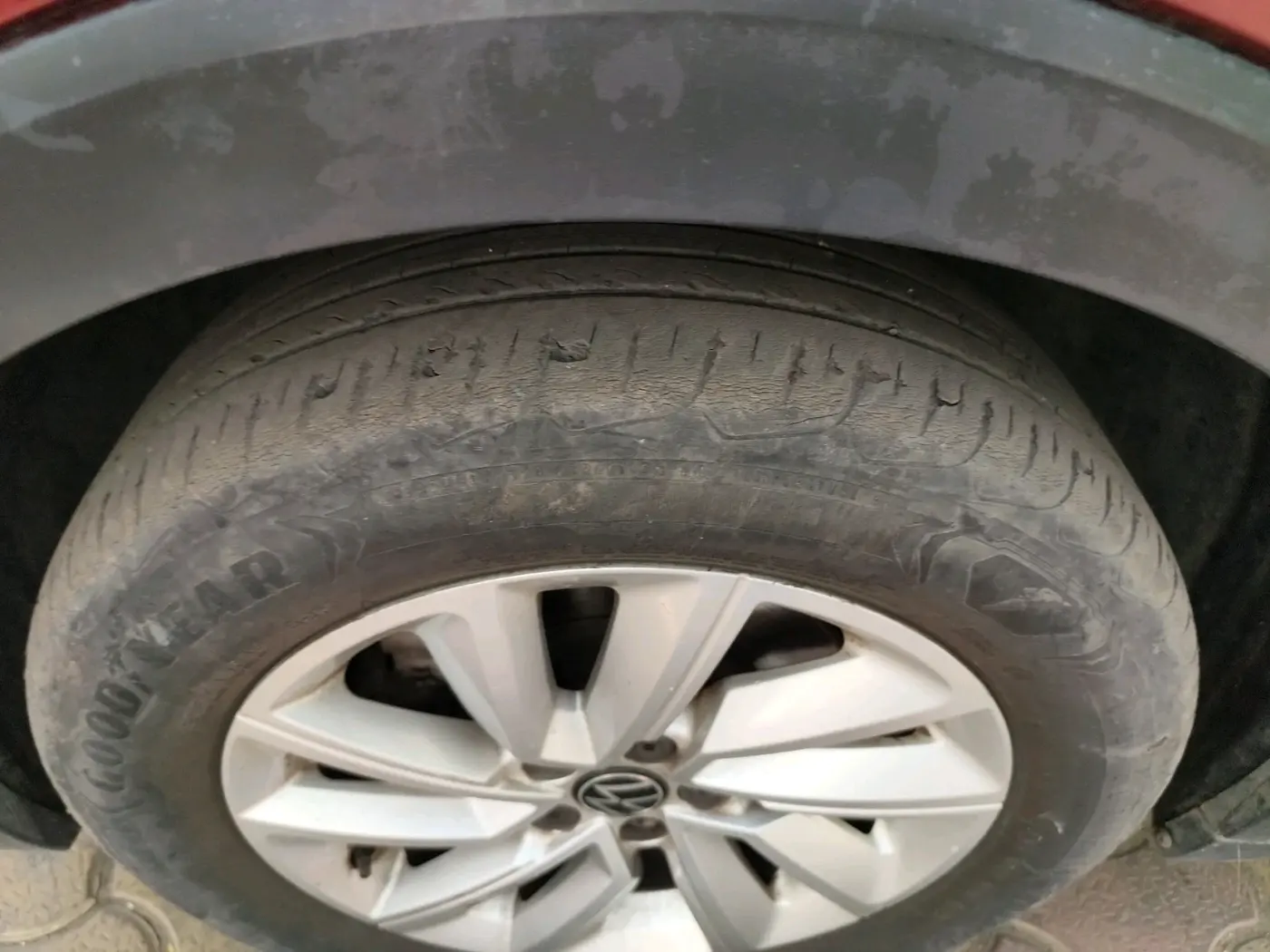2022 Volkswagen TAIGUN GT 1.5 TSI MT, Petrol, Manual, 24,414 km, tyre