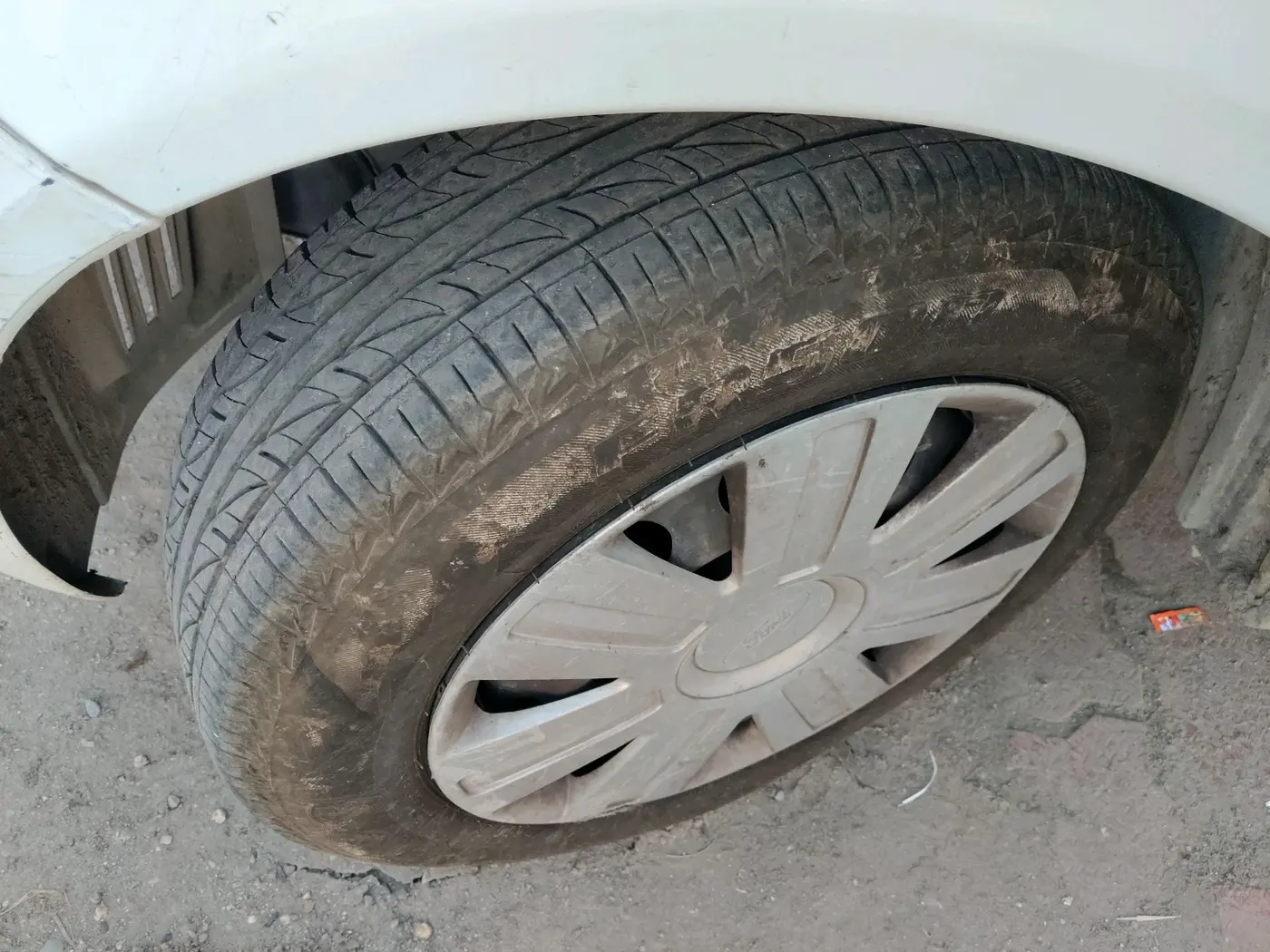 2011 Ford Figo EXI 1.2 PETROL, Petrol, Manual, 71,544 km, tyre