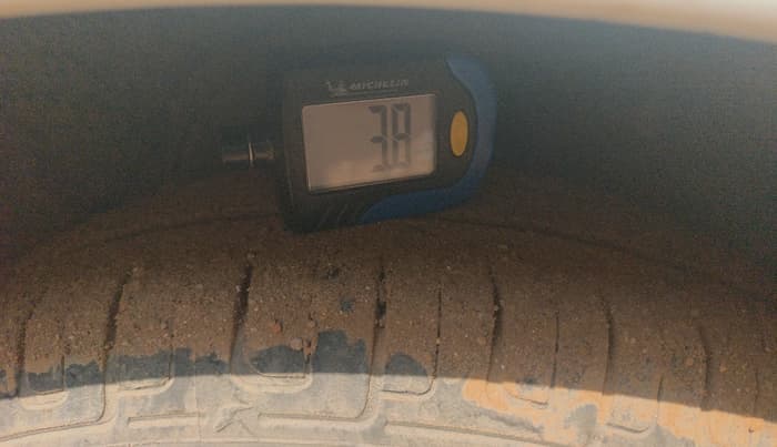2011 Hyundai i10 SPORTZ 1.2 AT, Petrol, Automatic, 1,03,038 km, tyre
