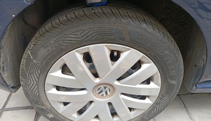 2014 Volkswagen Polo COMFORTLINE 1.2L PETROL, Petrol, Manual, 80,994 km, tyre