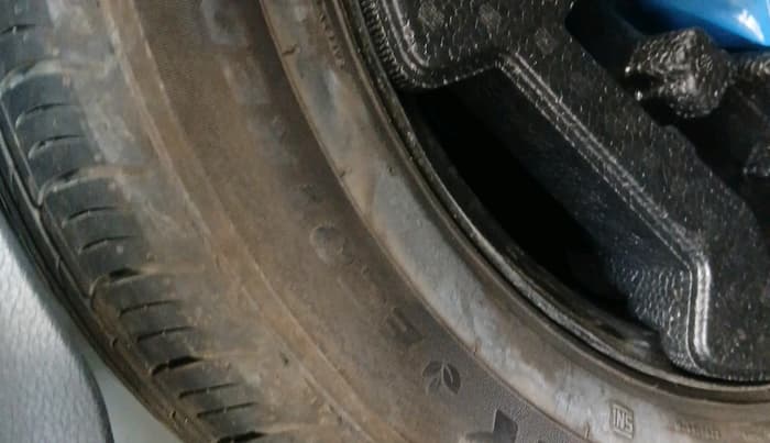2024 Maruti BREZZA LXI S- CNG, CNG, Manual, 31,973 km, tyre
