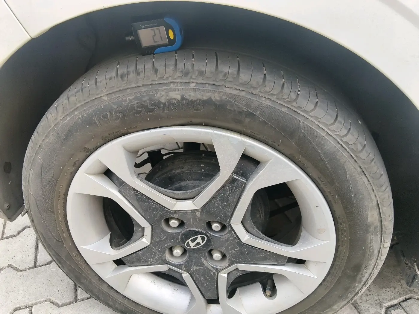 2024 Hyundai NEW I20 Sportz (O) 1.2 IVT, Petrol, Automatic, 37,000 km, tyre