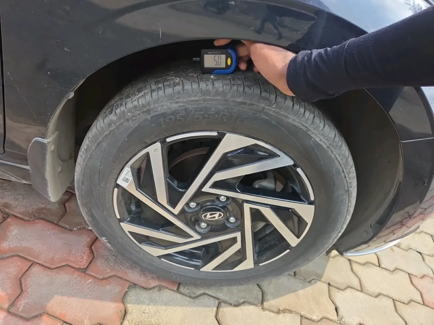 2025 Hyundai NEW I20 ASTA (O) 1.2 IVT, Petrol, Automatic, 17,372 km, tyre