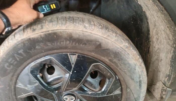 2022 Tata PUNCH ADVENTURE MT, Petrol, Manual, 29,207 km, tyre