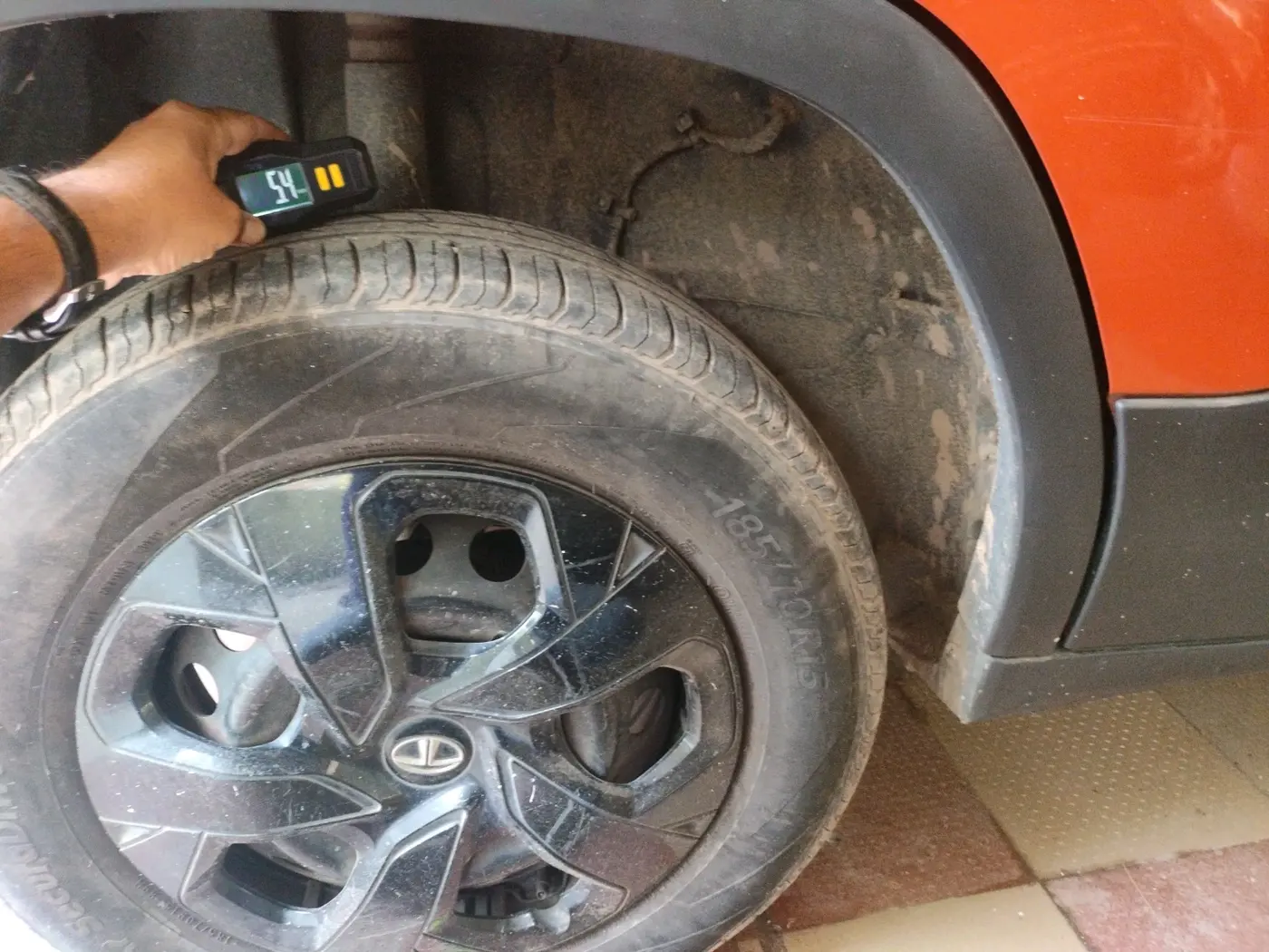 2022 Tata PUNCH ADVENTURE MT, Petrol, Manual, 29,207 km, tyre
