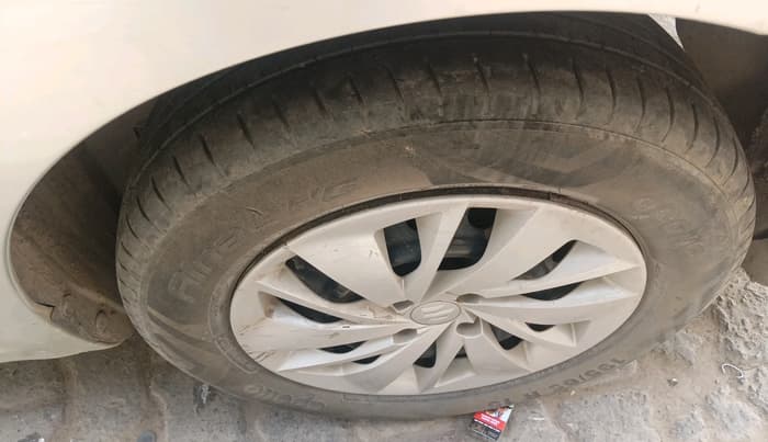 2016 Maruti Ciaz VDI+ SHVS, Diesel, Manual, 2,14,779 km, tyre
