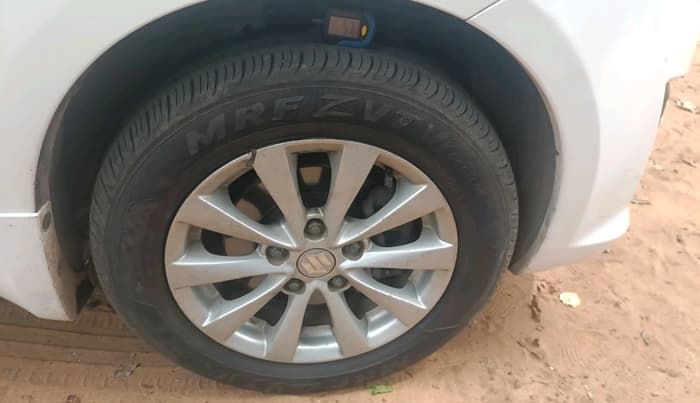 2013 Maruti Ertiga ZDI, Diesel, Manual, 97,549 km, tyre