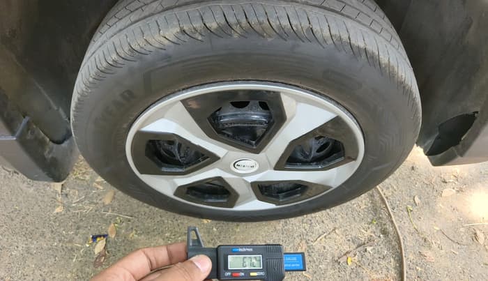 2021 Maruti Vitara Brezza VXI, Petrol, Manual, 74,345 km, tyre