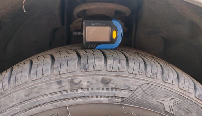 2017 Tata Tiago XT PETROL, Petrol, Manual, 72,706 km, tyre