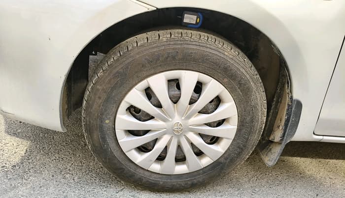 2011 Toyota Etios G, CNG, Manual, 2,06,575 km, tyre