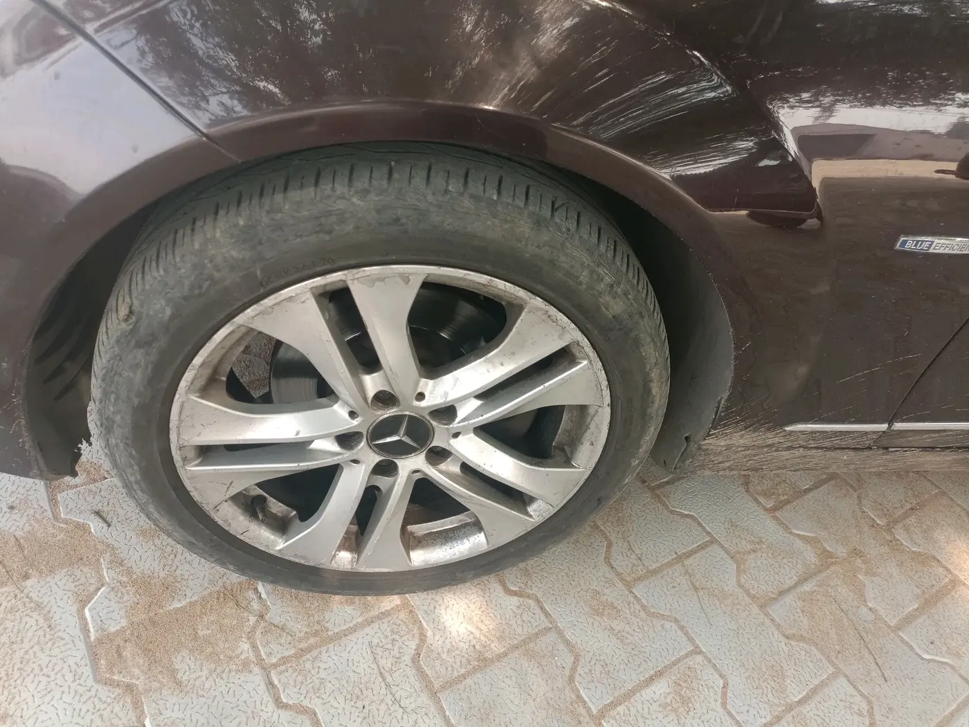 2012 Mercedes Benz C Class 220 BlueEfficiency, Diesel, Automatic, 1,60,253 km, tyre