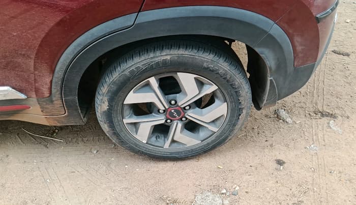 2022 KIA SONET GTX PLUS 1.0 DCT, Petrol, Automatic, 35,917 km, tyre