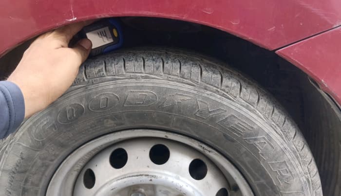 2014 Hyundai Eon ERA +, Petrol, Manual, 57,903 km, tyre