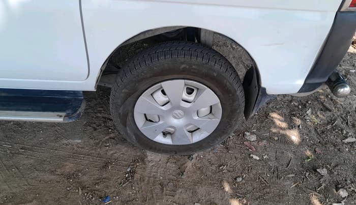 2019 Maruti Eeco 5 STR WITH A/C+HTR, Petrol, Manual, 74,769 km, tyre