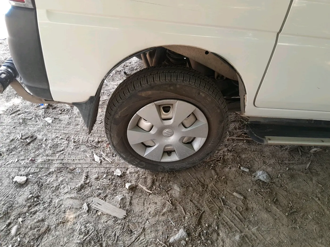 2019 Maruti Eeco 5 STR WITH A/C+HTR, Petrol, Manual, 74,769 km, tyre