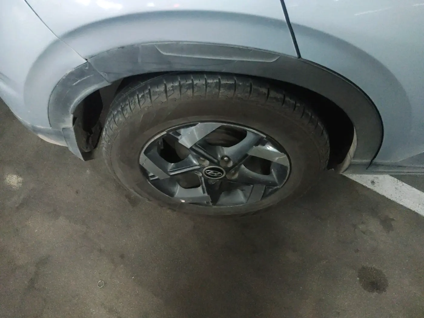 2020 Hyundai VENUE SX 1.0 TURBO, Petrol, Manual, 91,798 km, tyre