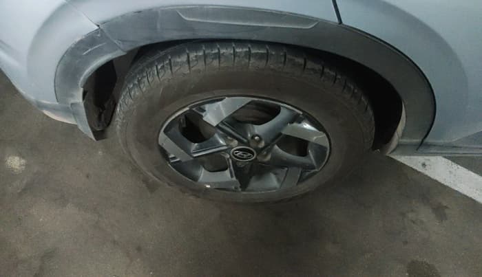 2020 Hyundai VENUE SX 1.0 TURBO, Petrol, Manual, 91,798 km, tyre