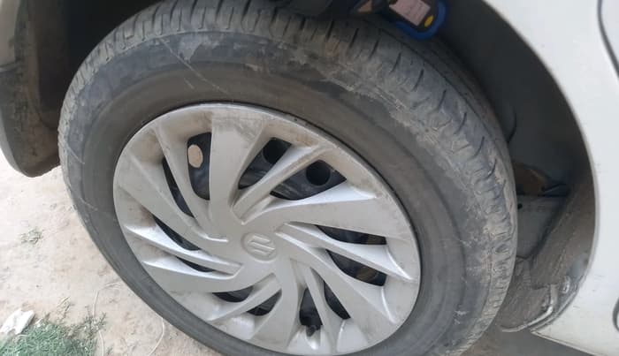2021 Maruti Ertiga VXI SHVS, Petrol, Manual, 78,429 km, tyre