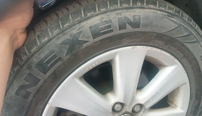 2011 Toyota Corolla Altis G PETROL, Petrol, Manual, 99,744 km, tyre