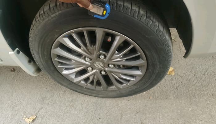 2020 Maruti Ertiga ZXI+ SHVS, Petrol, Manual, 25,686 km, tyre