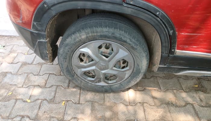 2017 Maruti Vitara Brezza VDI, Diesel, Manual, 89,580 km, tyre