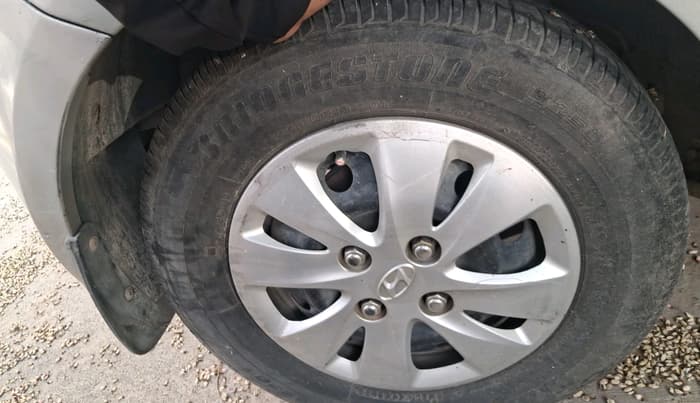 2011 Hyundai i10 MAGNA 1.2, Petrol, Manual, 1,31,399 km, tyre