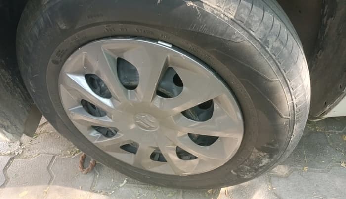2025 Maruti Dzire VXi, Petrol, Manual, 21,024 km, tyre