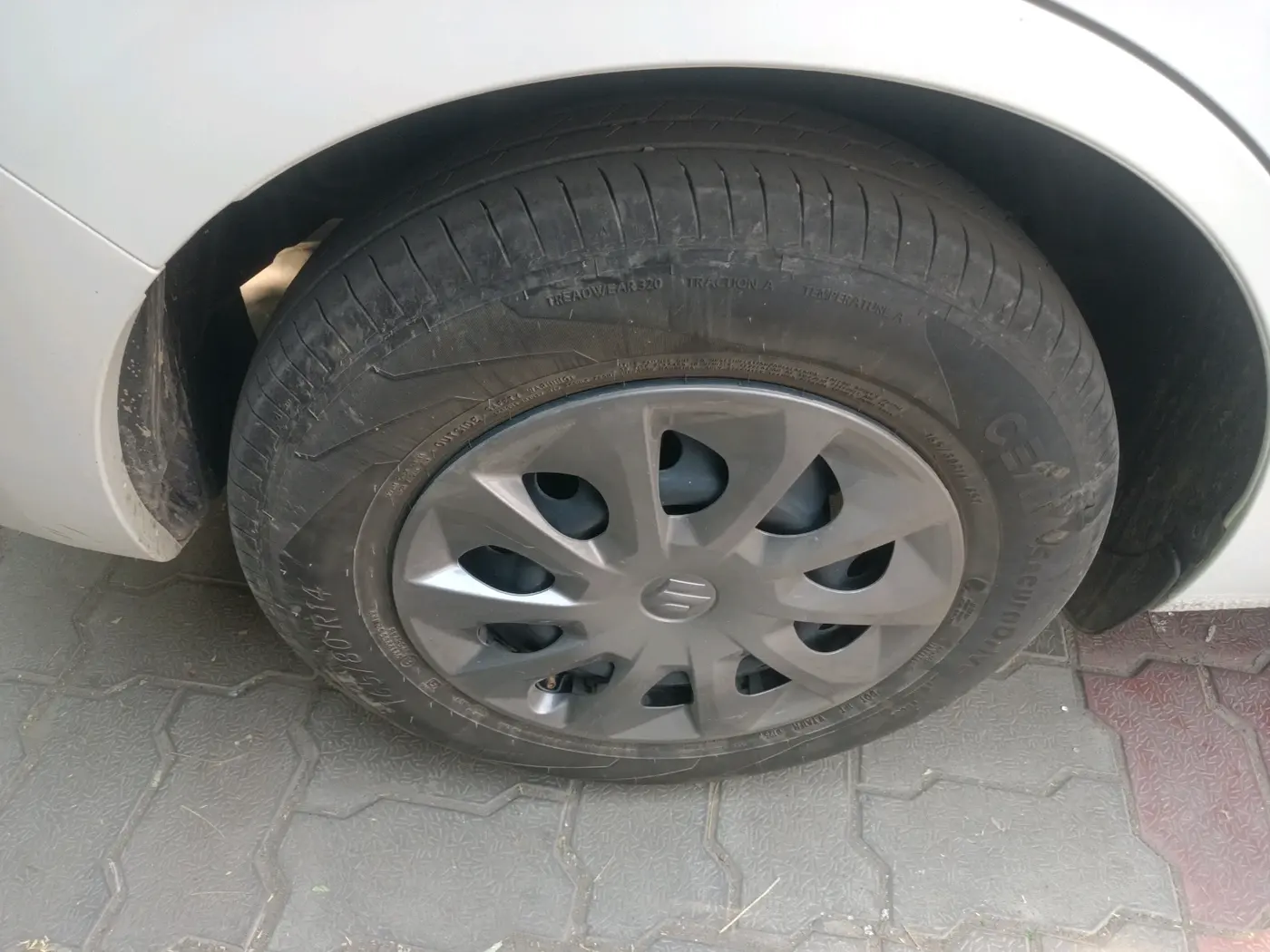 2025 Maruti Dzire VXi, Petrol, Manual, 21,024 km, tyre