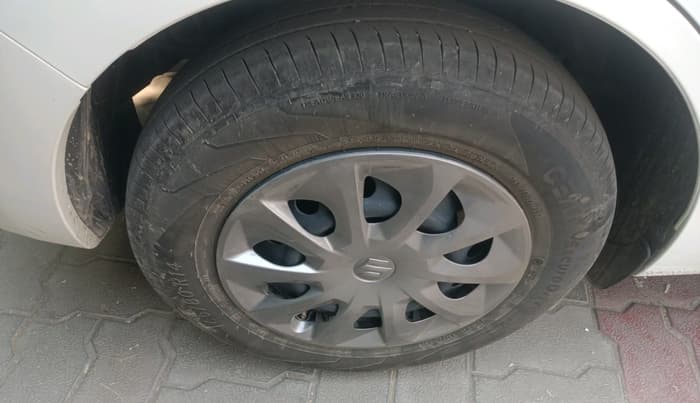 2025 Maruti Dzire VXi, Petrol, Manual, 21,024 km, tyre