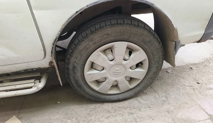 2020 Maruti Eeco 5 STR WITH A/C+HTR, CNG, Manual, 1,68,263 km, tyre