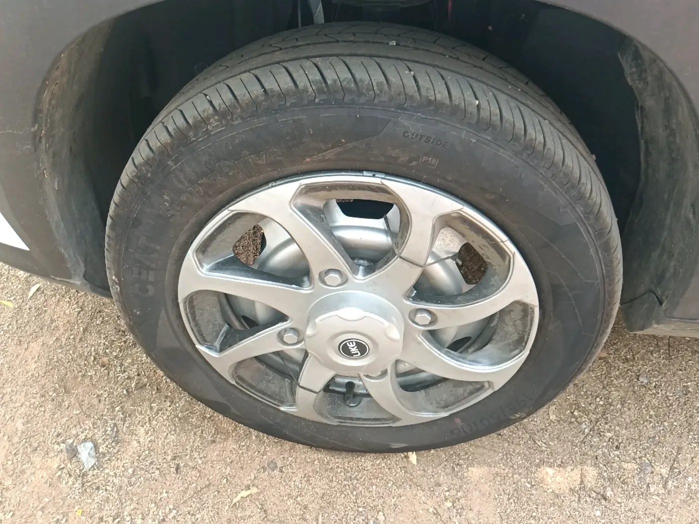 2025 Nissan MAGNITE Visia B4D 1.0 Petrol MT, Petrol, Manual, 1,903 km, tyre