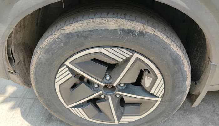 2023 Tata NEXON CREATIVE + AMT 1.5 DIESEL, Diesel, Automatic, 43,458 km, tyre