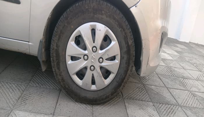 2011 Hyundai i10 MAGNA 1.2, Petrol, Manual, 62,124 km, tyre