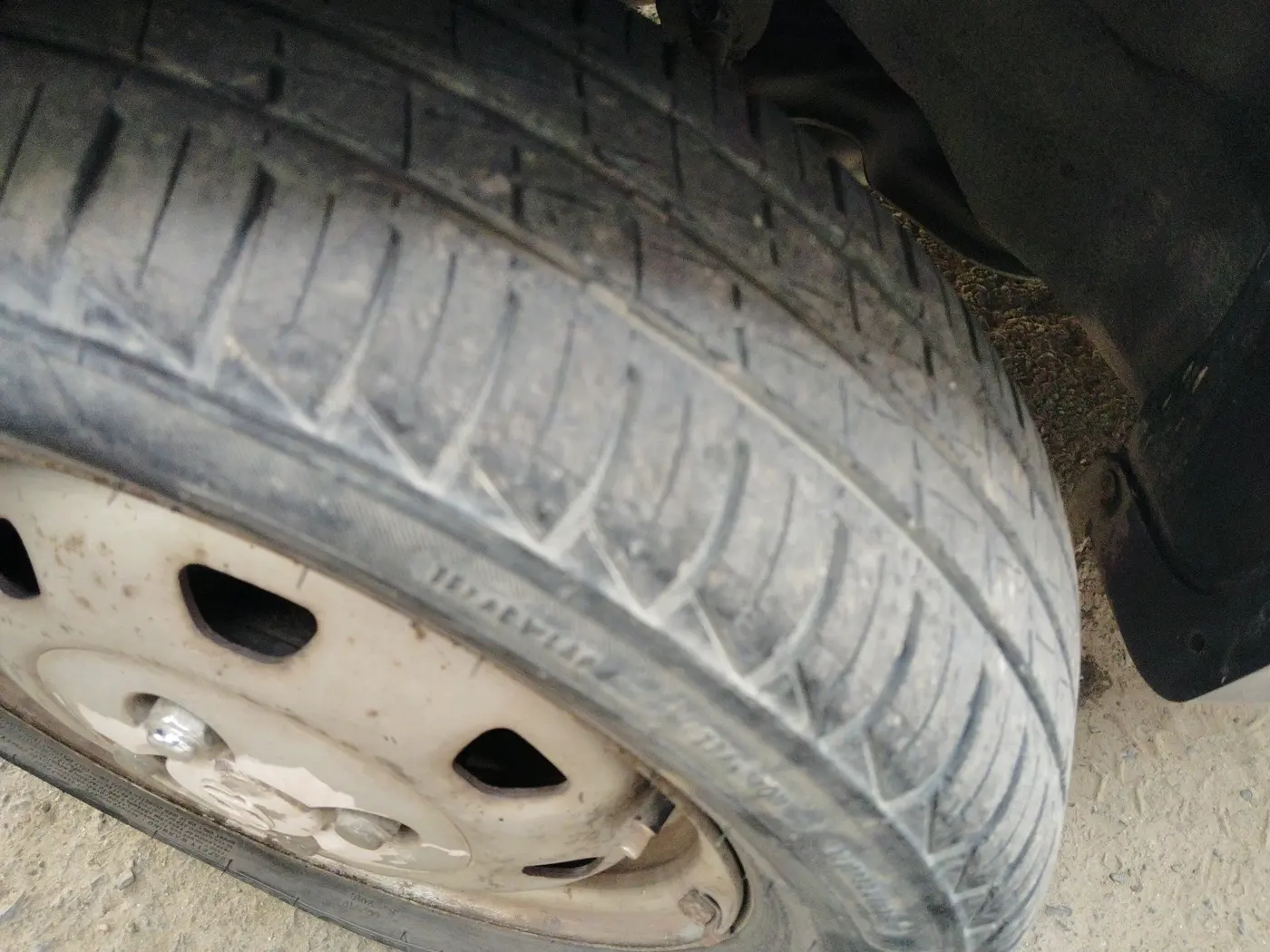 2012 Hyundai Santro Xing GL PLUS, CNG, Manual, 80,017 km, tyre