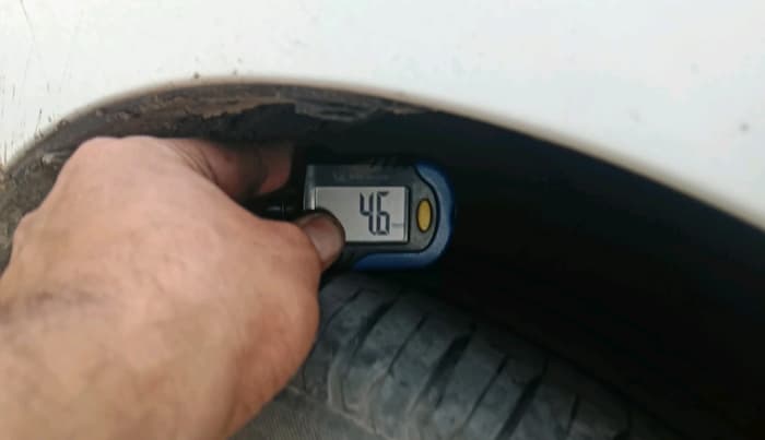 2024 Maruti Swift ZXi, Petrol, Manual, 29,398 km, tyre