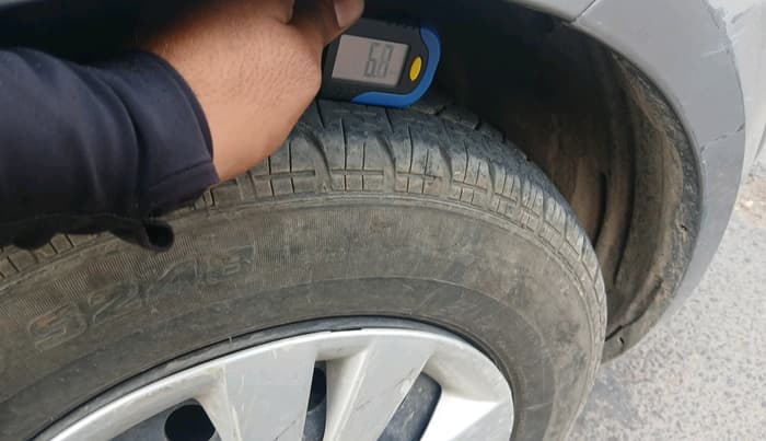 2013 Maruti Swift Dzire VXI, Petrol, Manual, 31,136 km, tyre