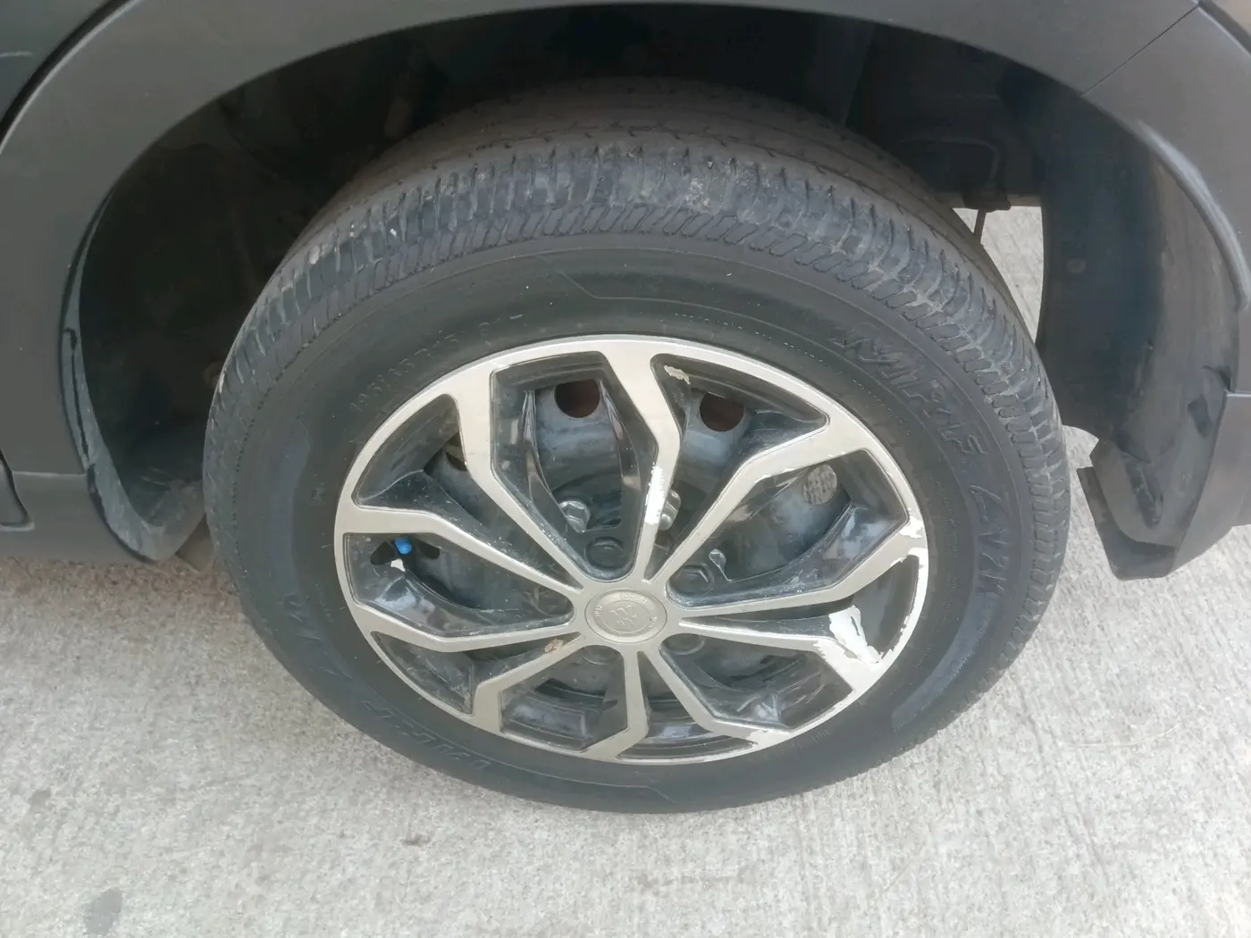 2022 Hyundai VENUE SX 1.2 PETROL, Petrol, Manual, 77,615 km, tyre