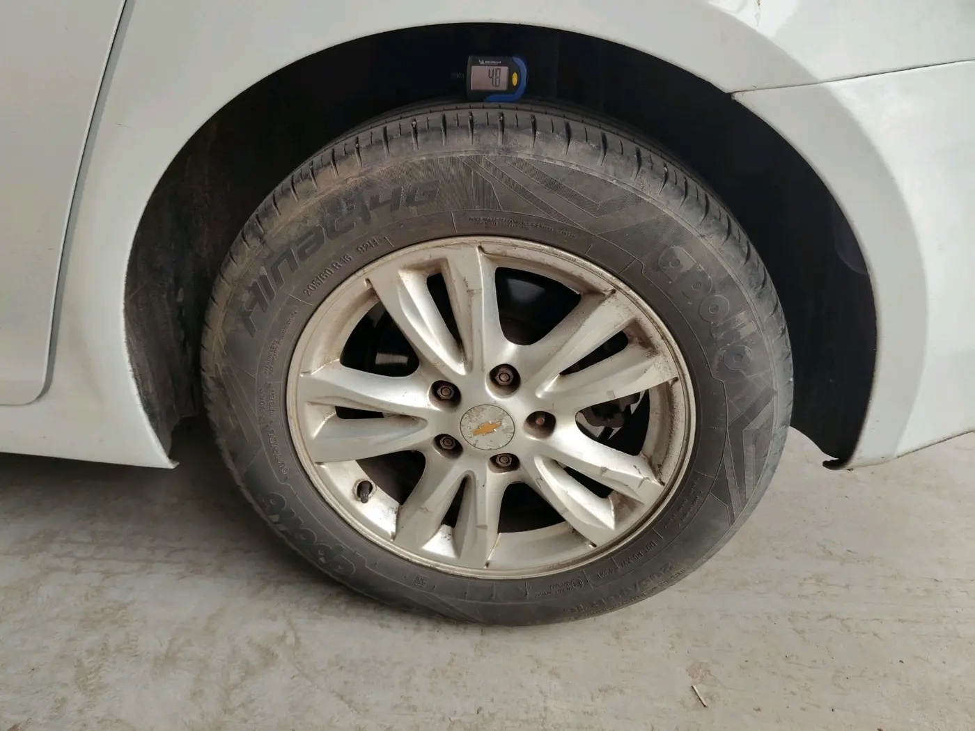 2017 Chevrolet Cruze LTZ AT, Diesel, Automatic, 1,12,611 km, tyre