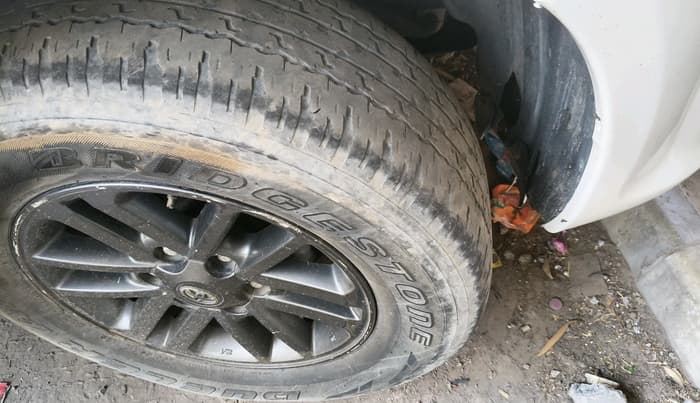 2015 Toyota Fortuner 3.0 4X2 MT, Diesel, Manual, 1,31,330 km, tyre