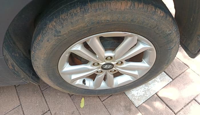 2015 Hyundai Creta SX PLUS 1.6 PETROL, Petrol, Manual, 62,189 km, tyre