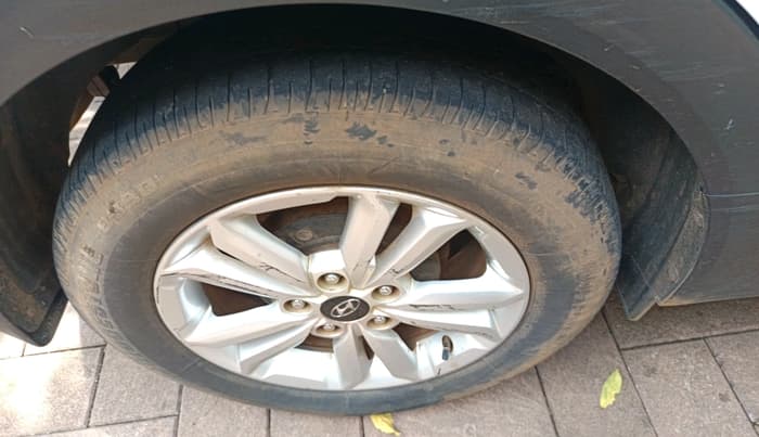 2015 Hyundai Creta SX PLUS 1.6 PETROL, Petrol, Manual, 62,189 km, tyre