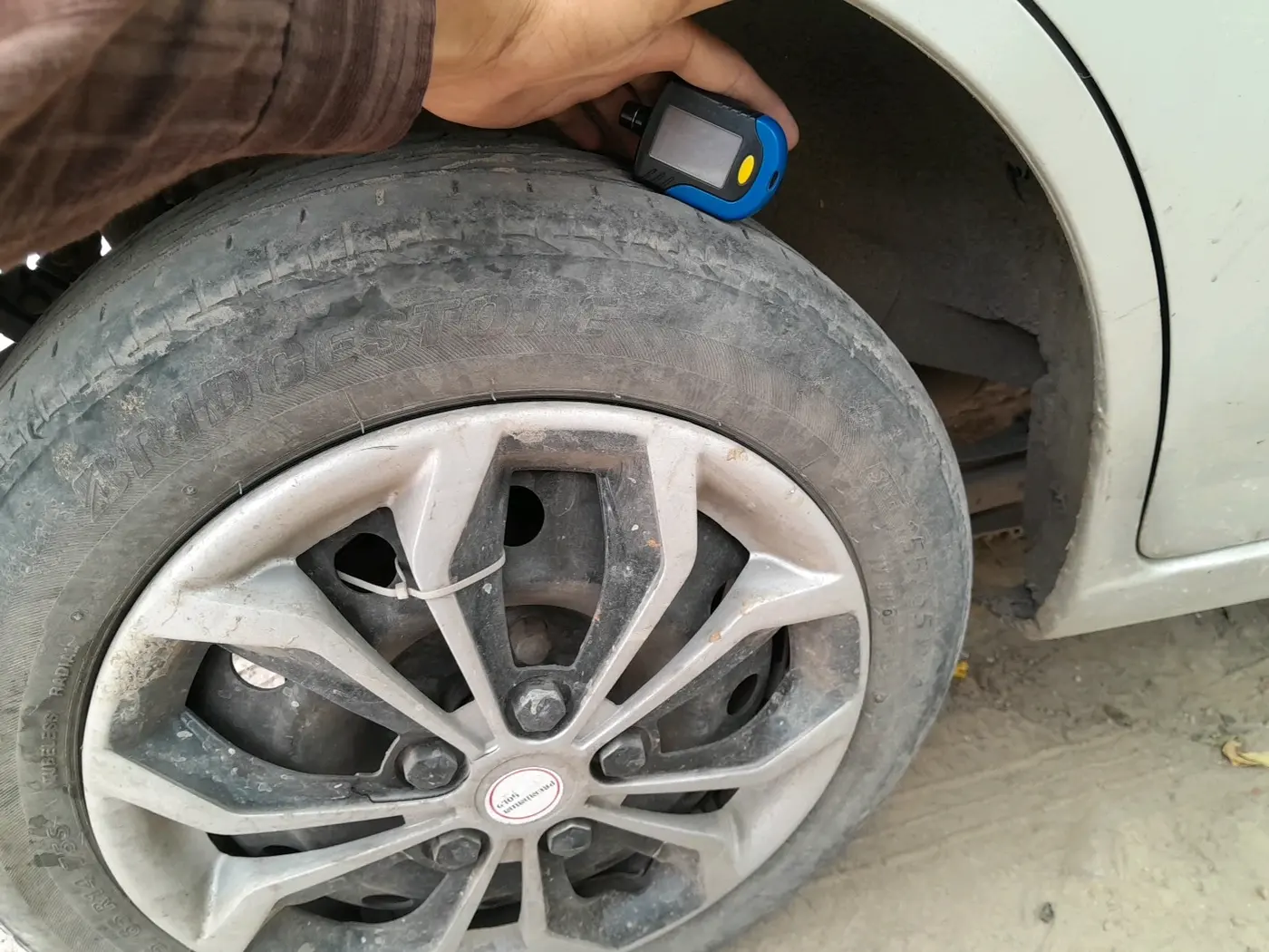 2012 Maruti Wagon R 1.0 LXI, CNG, Manual, 1,10,089 km, tyre