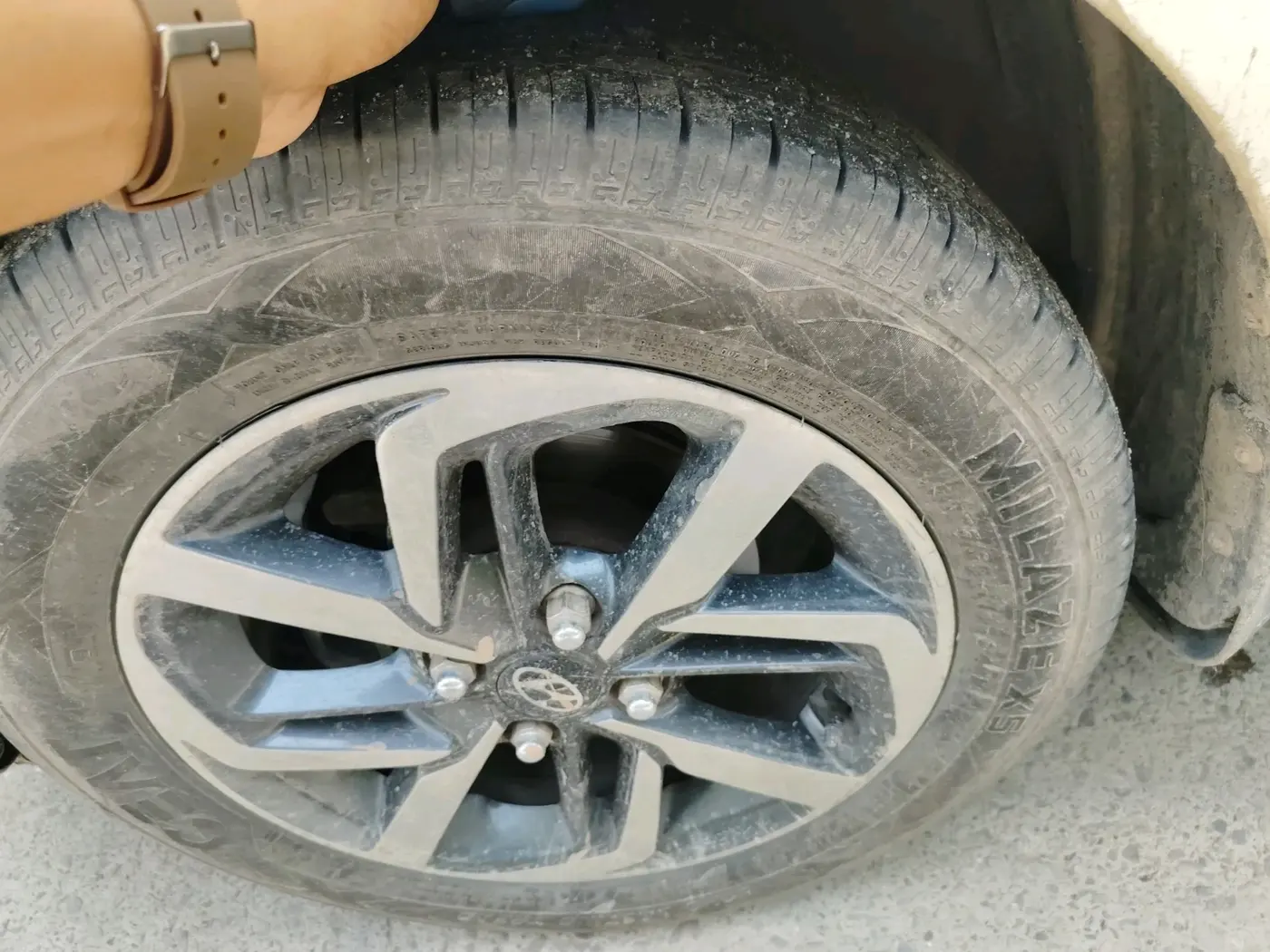 2023 Hyundai AURA S 1.2 CNG, CNG, Manual, 88,794 km, tyre