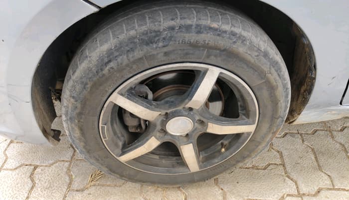 2012 Maruti Ertiga ZDI, Diesel, Manual, 1,85,113 km, tyre