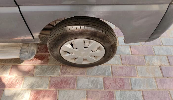 2013 Maruti Eeco 5 STR WITH A/C+HTR, Petrol, Manual, 92,456 km, tyre