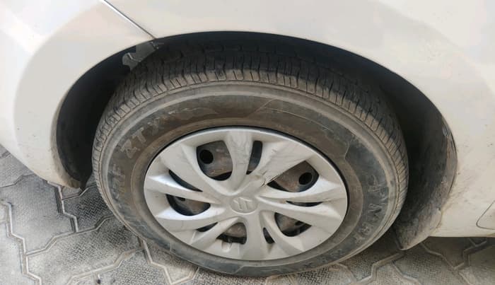 2019 Maruti Swift VXI, Petrol, Manual, 75,852 km, tyre
