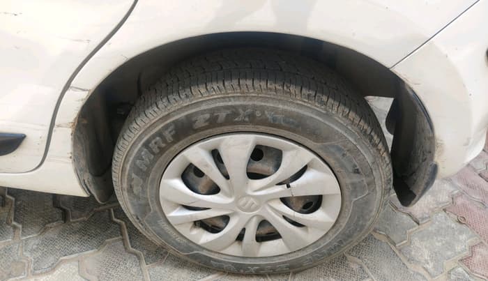 2019 Maruti Swift VXI, Petrol, Manual, 75,852 km, tyre