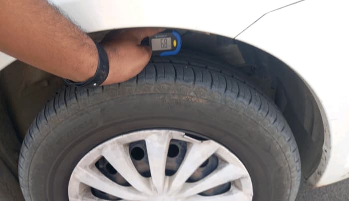 2016 Maruti Swift Dzire VDI, Diesel, Manual, 99,257 km, tyre