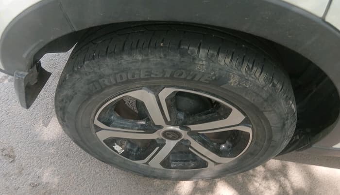 2023 Tata NEXON XZ PLUS PETROL SUNROOF, Petrol, Manual, 66,089 km, tyre