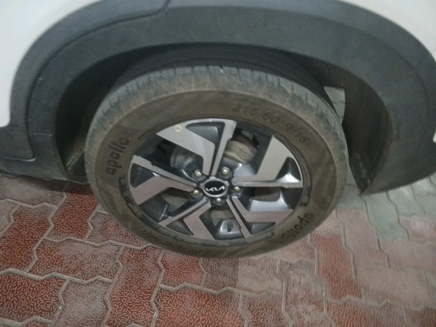 2021 KIA SONET HTX 1.0 IMT, Petrol, Manual, 15,003 km, tyre